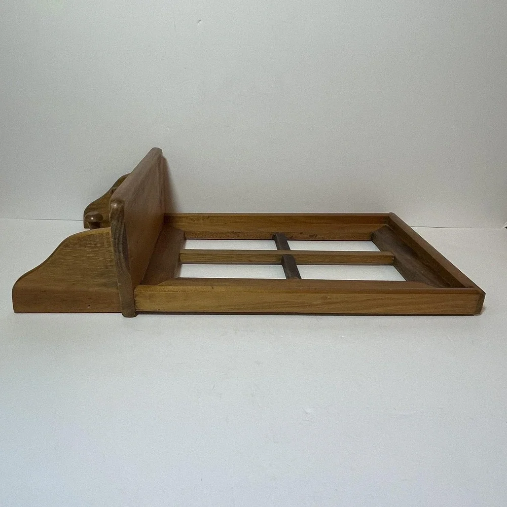 Wood Wall Decor Shelf Heart Cut Out Kitchen Pegs Cottagecore Granny Country VTG